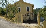 Annuncio vendita Montebello di Bertona ampia villa