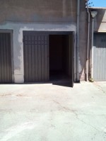 Annuncio vendita Catania garage con ampia apertura nel cortile