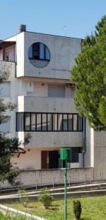 Annuncio vendita Cesena appartamento su giardino condominiale