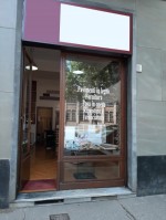 Annuncio affitto Torino muri negozio con ufficio